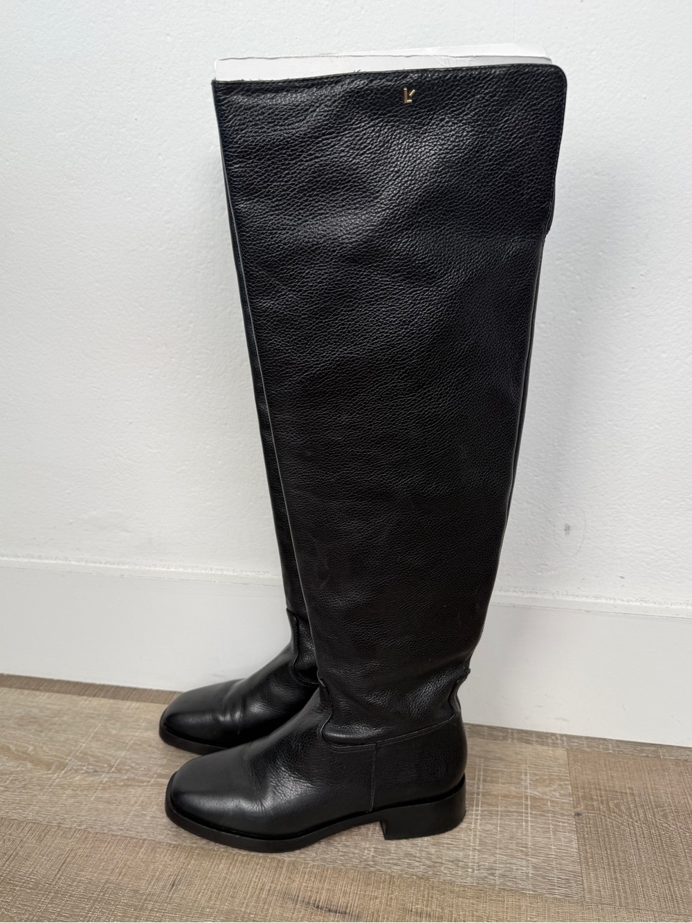 Larroude Size 7.5 Black Leather Knee High Low Block Heel Riding Boots
